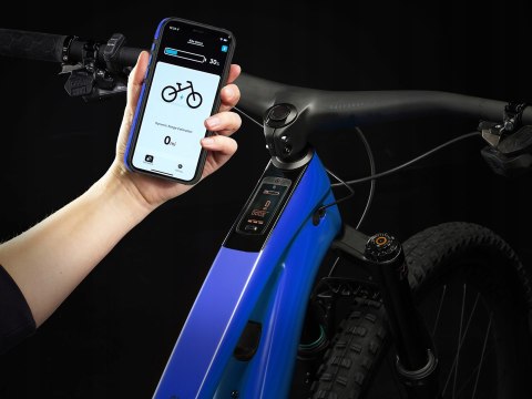 Etui do iPhone 14 Pro Sportowe ProFlo do MagSafe Niebieskie Case Podstawka