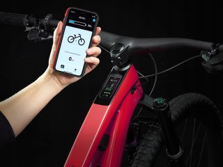 Etui do iPhone 14 Pro do MagSafe Czerwone Sportowe Case Czerwony Pokrowiec