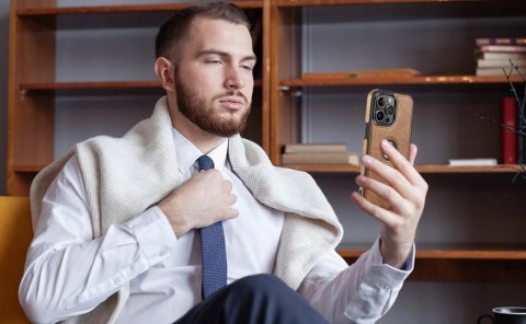 Etui do iPhone 15 Pro Skórzane Brązowe Pokrowiec Case Skórzany Brązowy